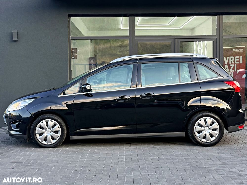 Ford Grand C-Max - 13