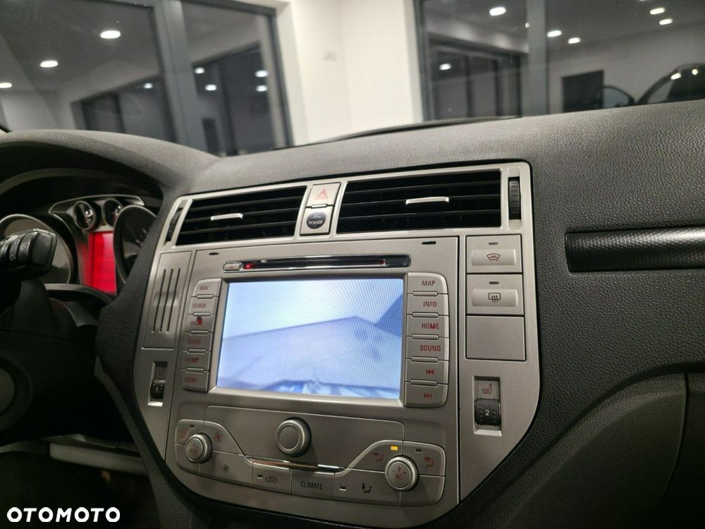 Ford Kuga 2.0 TDCi 4x4 Titanium - 28