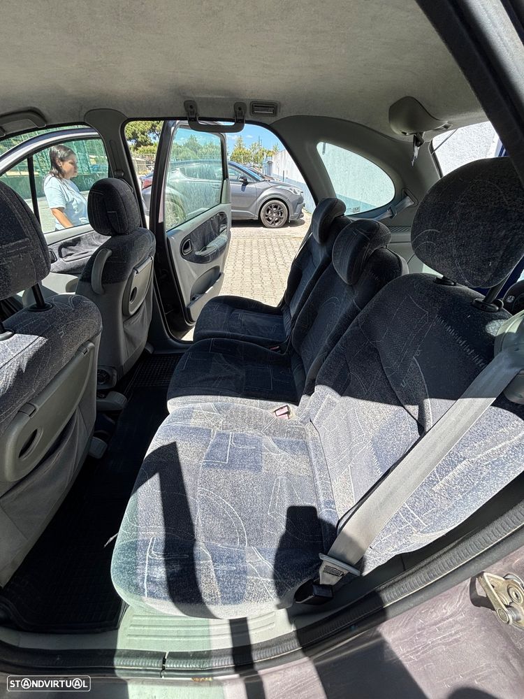 Renault Scénic 1.4 16V RXE AC - 7