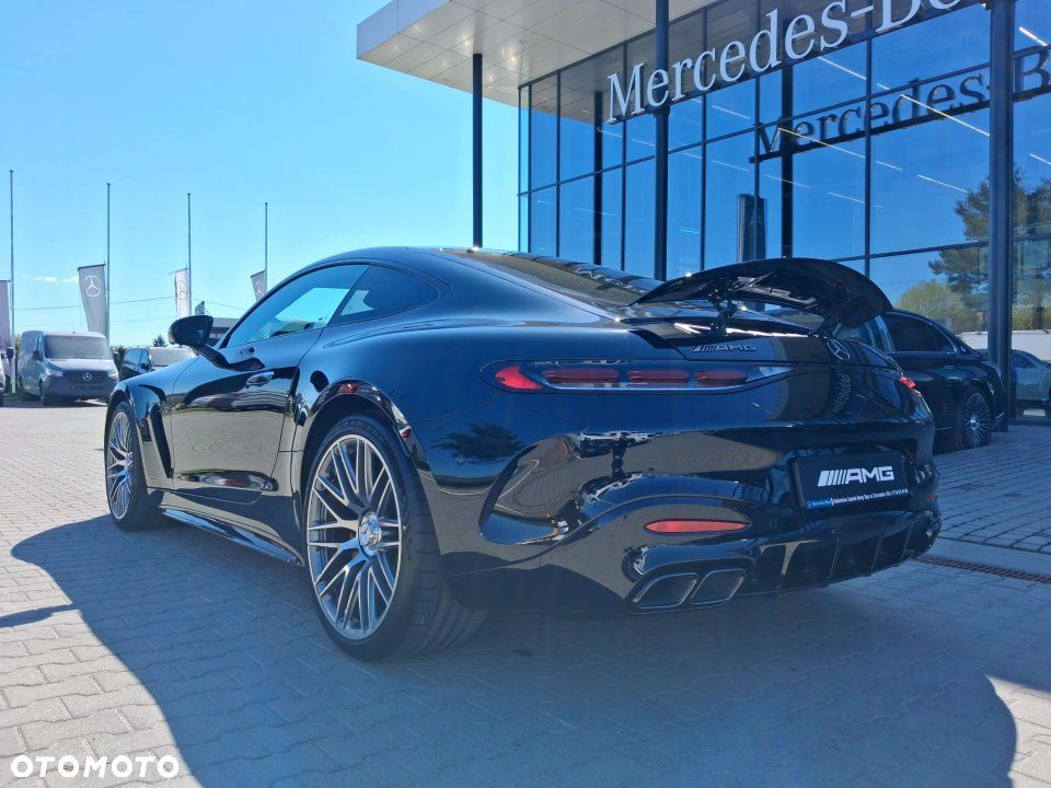 Mercedes-Benz AMG GT - 3