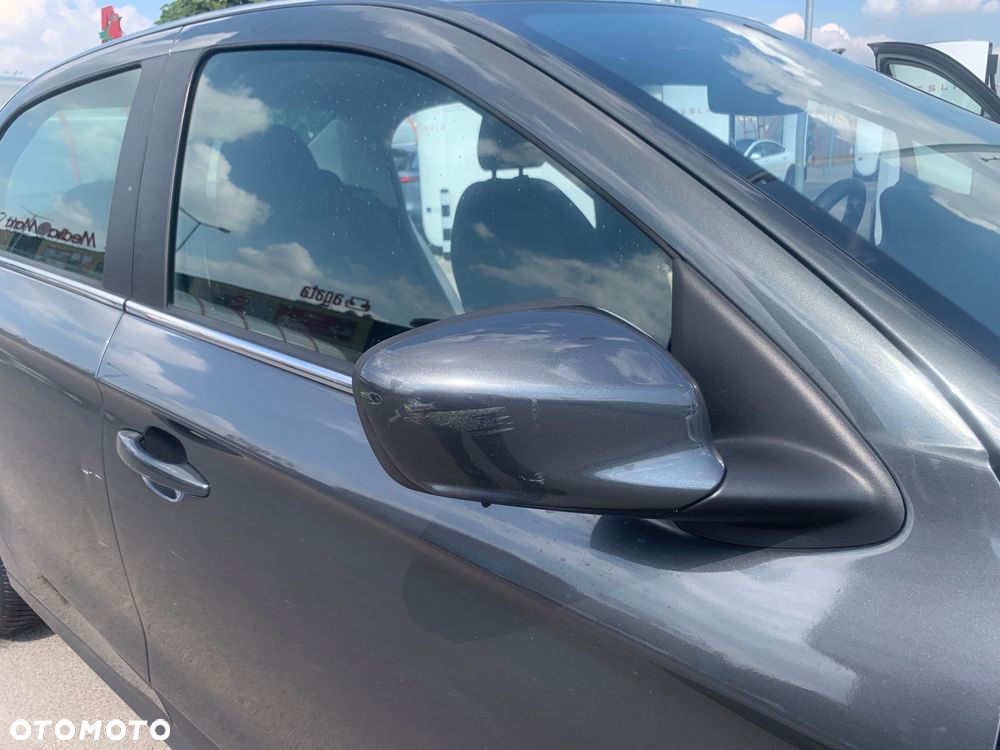 Peugeot 301 1.6 BlueHDi Active - 26