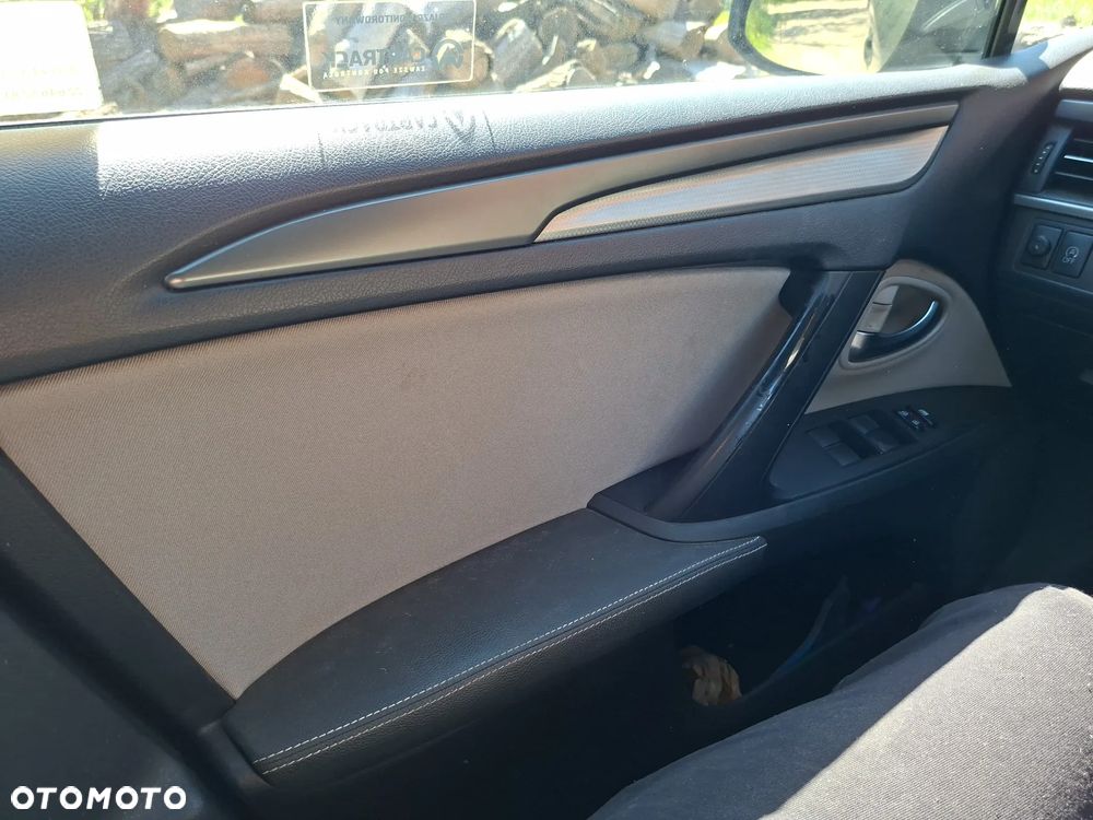 Toyota Avensis 2.0 D-4D Active Business - 10