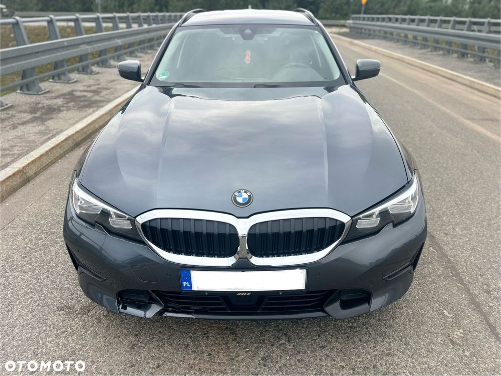 BMW Seria 3 318d Sport Line Shadow - 5
