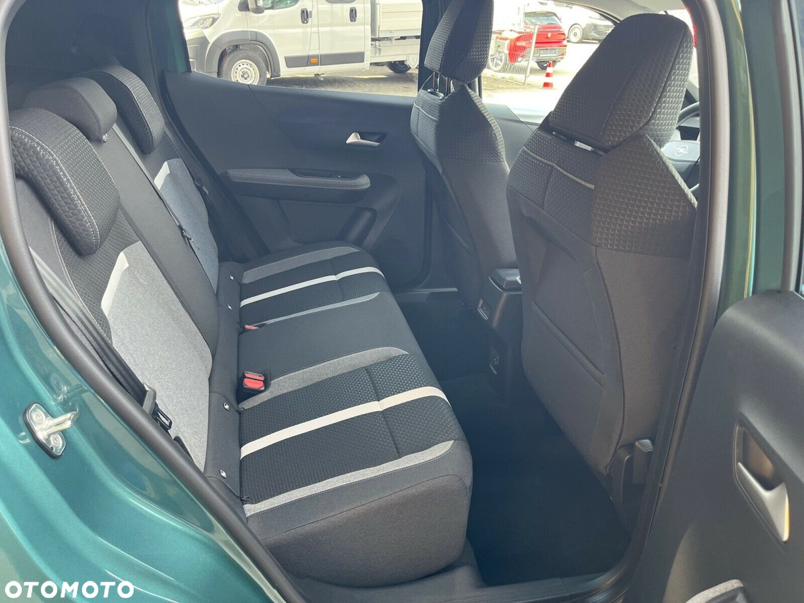 Opel Frontera - 9