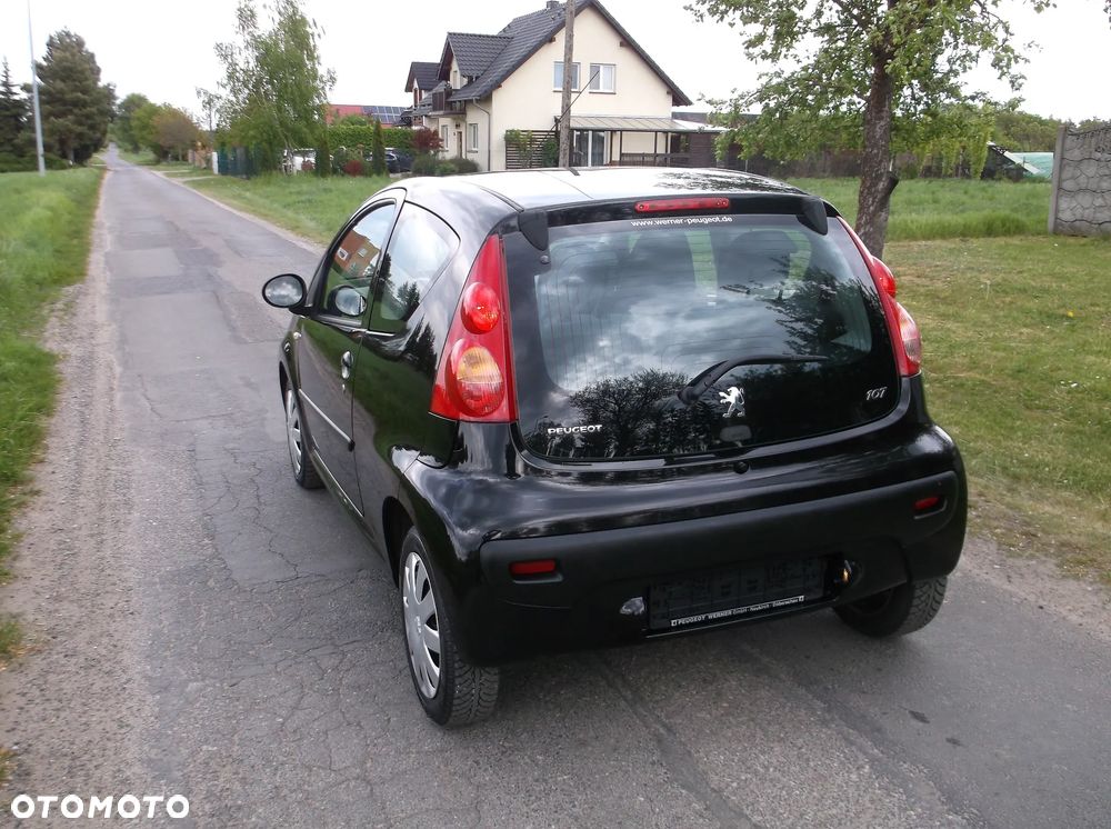 Peugeot 107 - 32