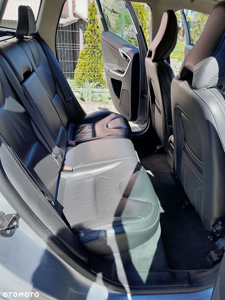 Volvo XC 60 D4 Ocean Race - 15