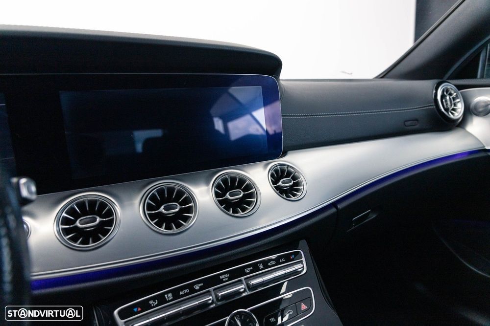 Mercedes-Benz E 220 d AMG Line - 33