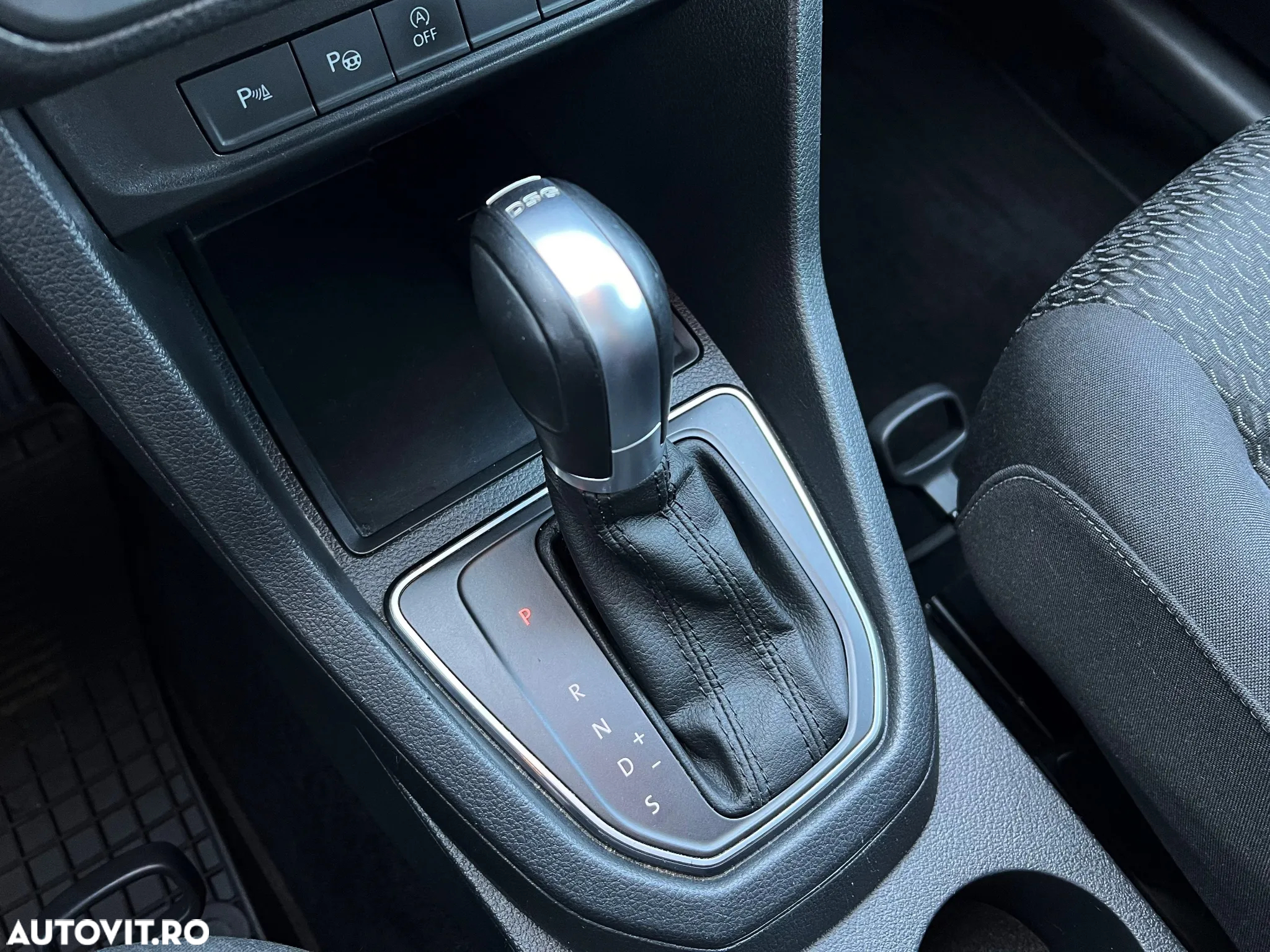 Volkswagen Caddy 2.0 TDI DSG - 12
