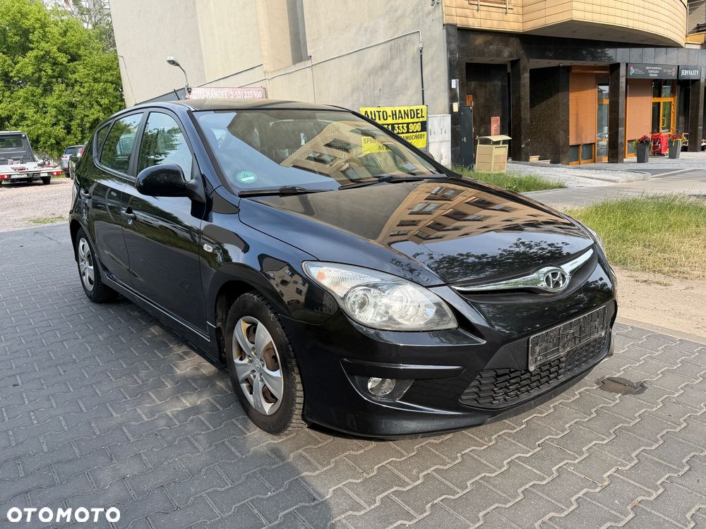 Hyundai i30 1.4 Comfort World Cup - 9