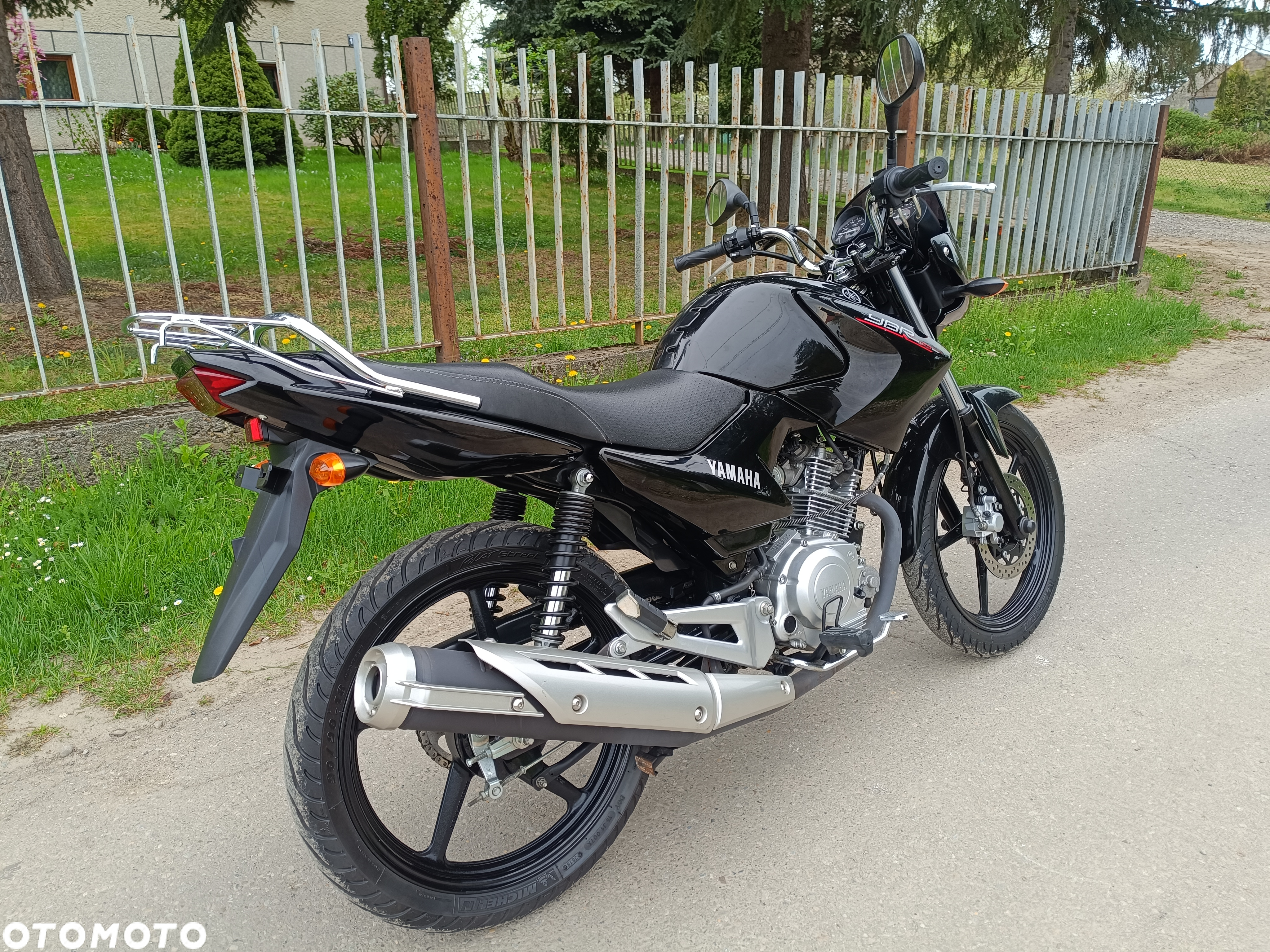 Yamaha YBR - 4