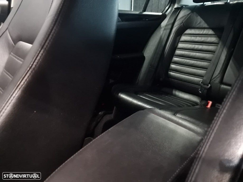 VW Jetta 1.6 TDi Highline - 33