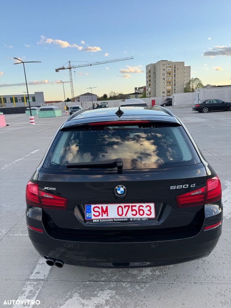 BMW Seria 5 520d xDrive Aut. - 9
