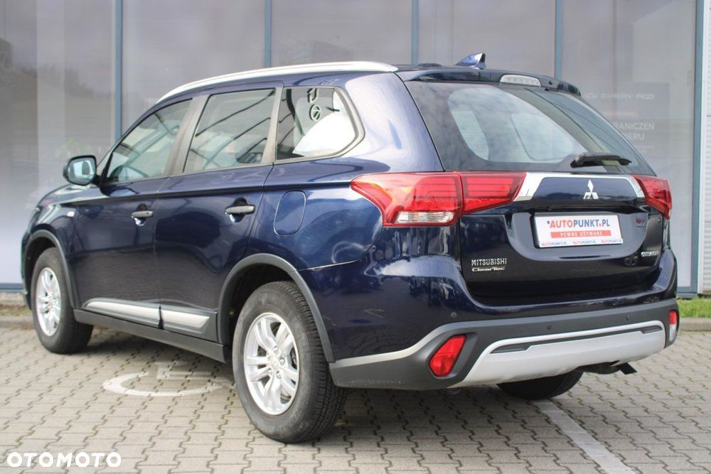 Mitsubishi Outlander - 6
