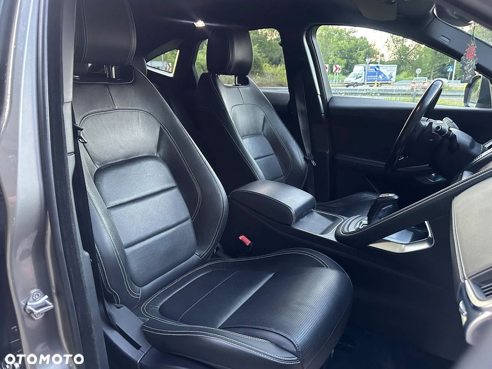 Jaguar E-Pace D150 AWD R-Dynamic - 20