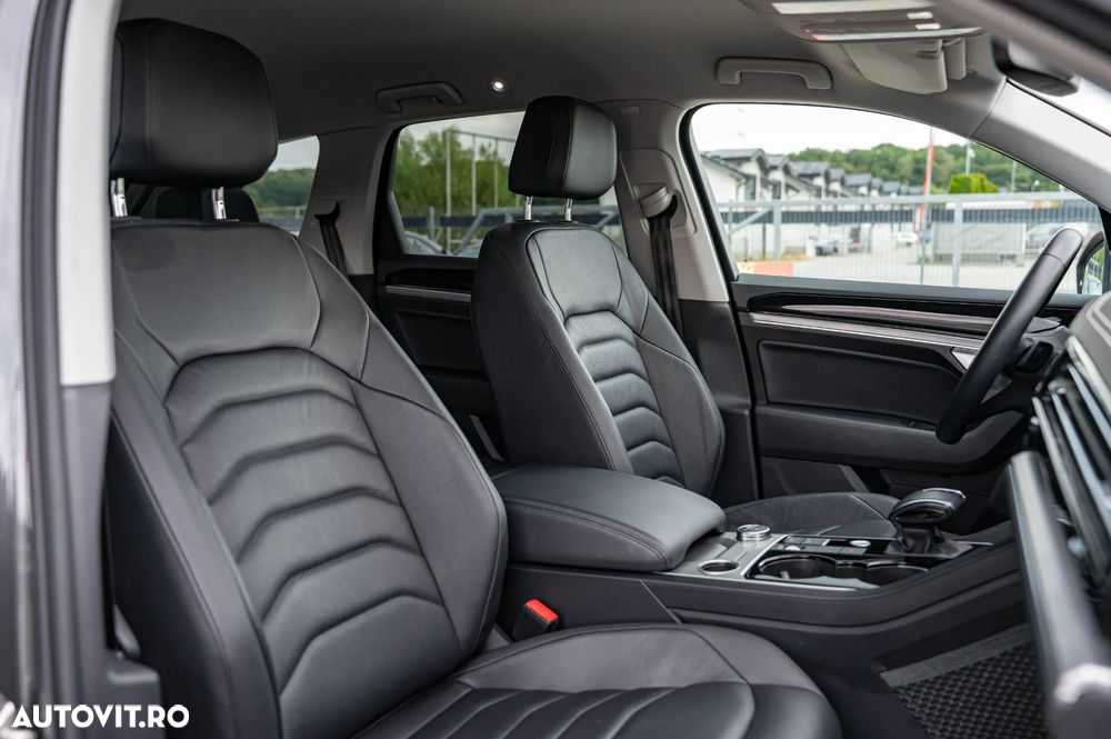 Volkswagen Touareg 3.0 V6 TSI OPF 4Motion Aut. Elegance - 10