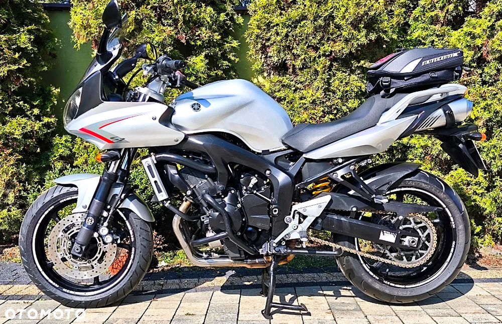 Yamaha FZ6 - 4