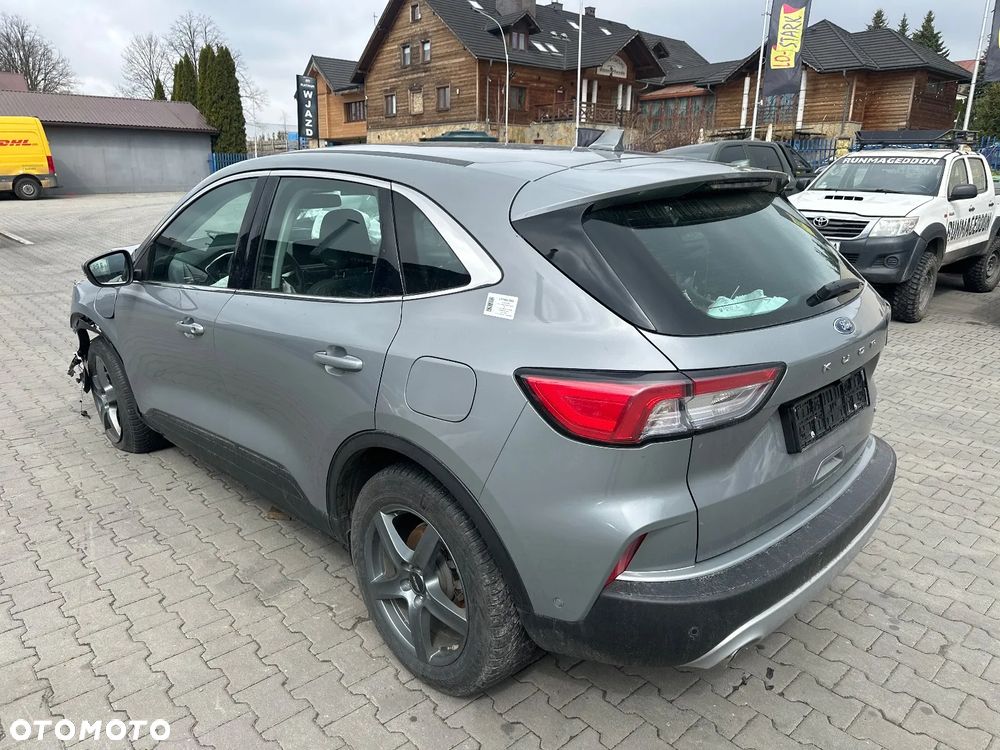 Ford Kuga - 3