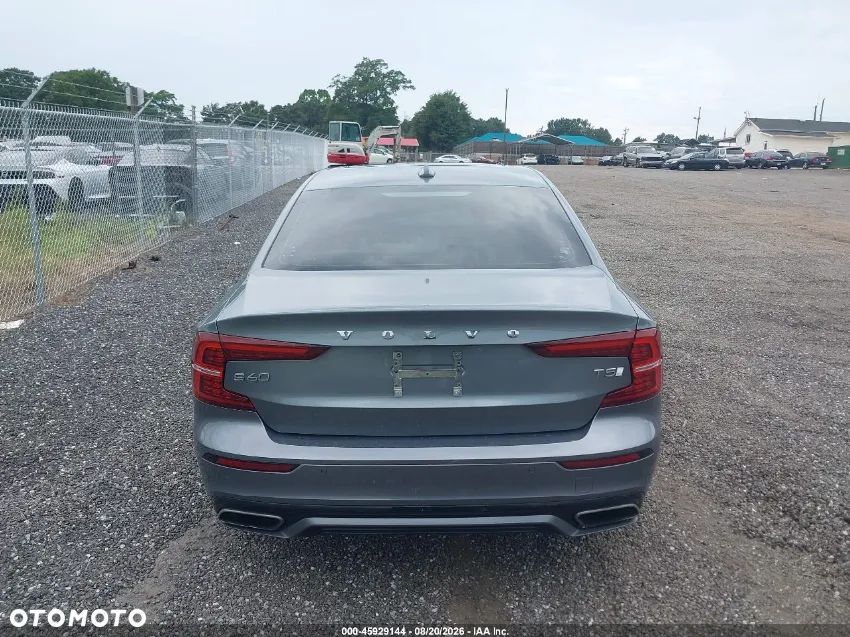 Volvo S60 - 9