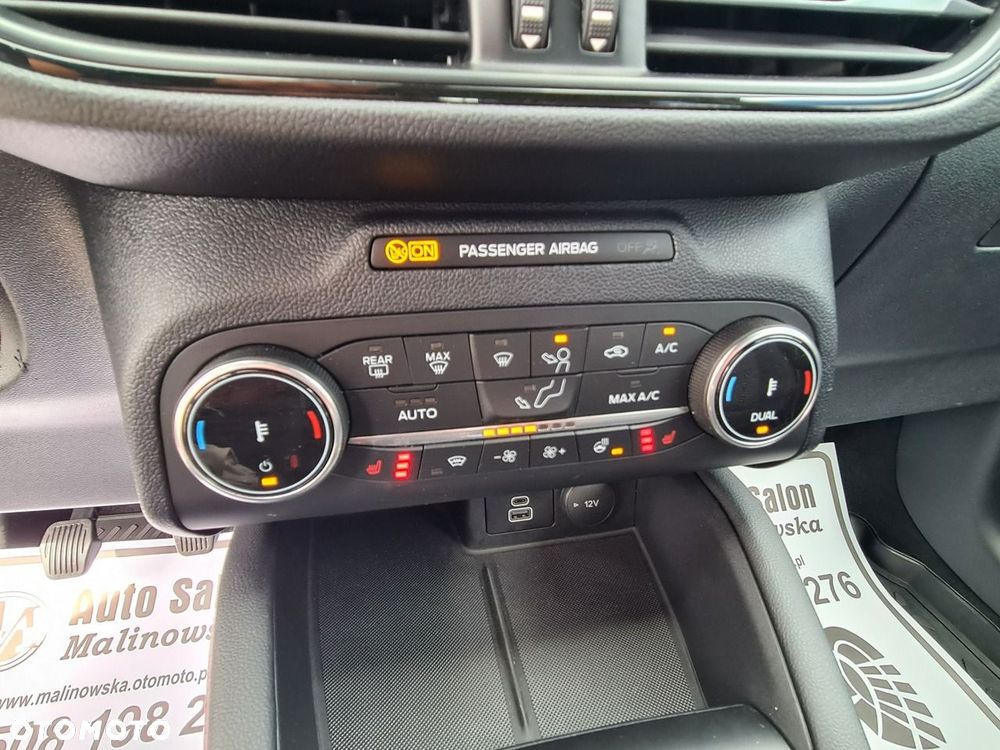 Ford Kuga 1.5 EcoBoost ST-LINE - 22