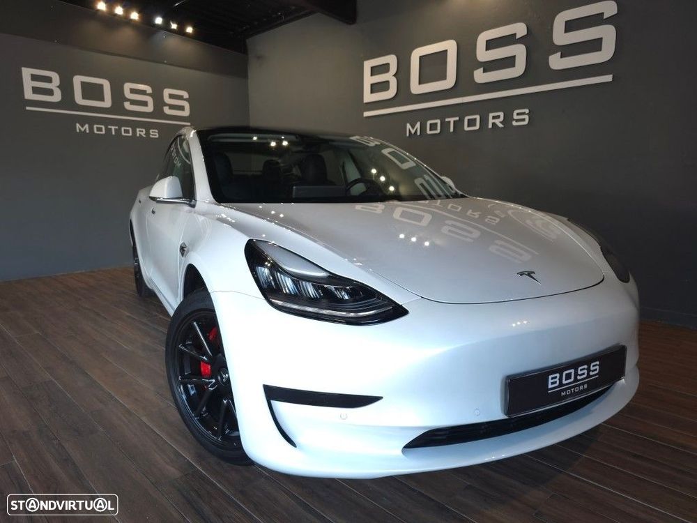 Tesla Model 3 - 1