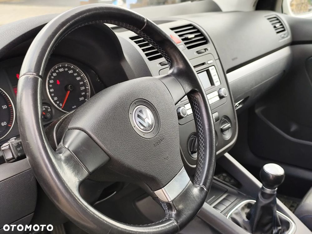 Volkswagen Golf 1.9 TDI Tour Edition - 6