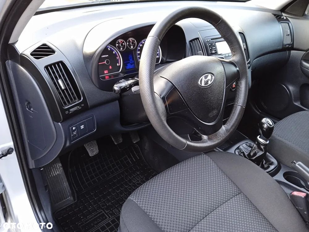 Hyundai i30 1.4 Classic + - 3