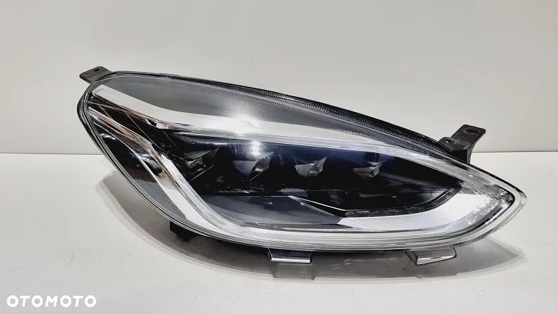 REFLEKTOR PRAWY FULL LED FORD FIESTA MK8 EUROPA - 1