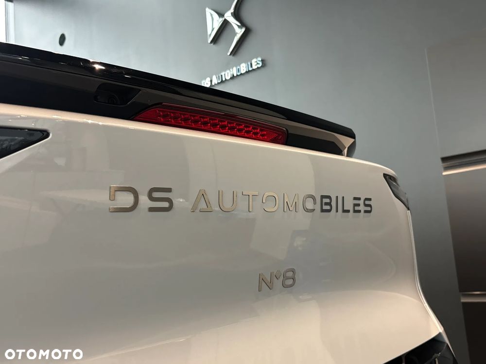 DS Automobiles N°8 - 7