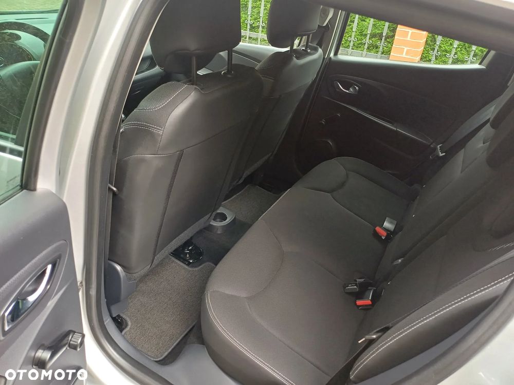 Renault Clio 1.2 16V 75 TomTom Edition - 27