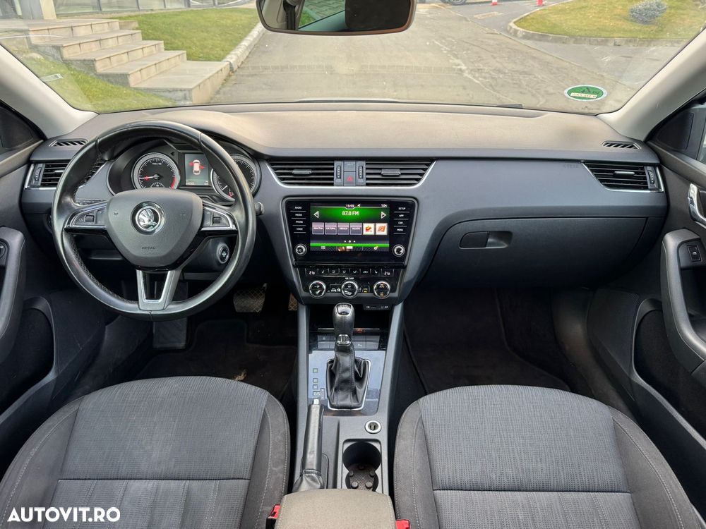 Skoda Octavia 2.0 TDI DSG Ambition - 12
