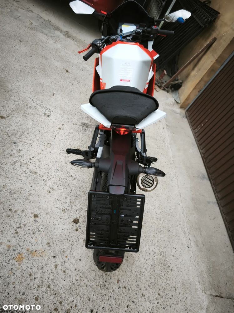 KTM RC 125 - 8