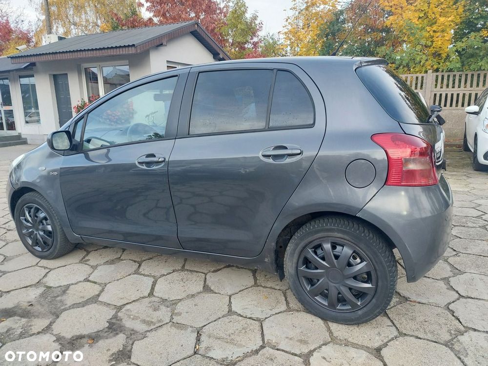 Toyota Yaris - 5