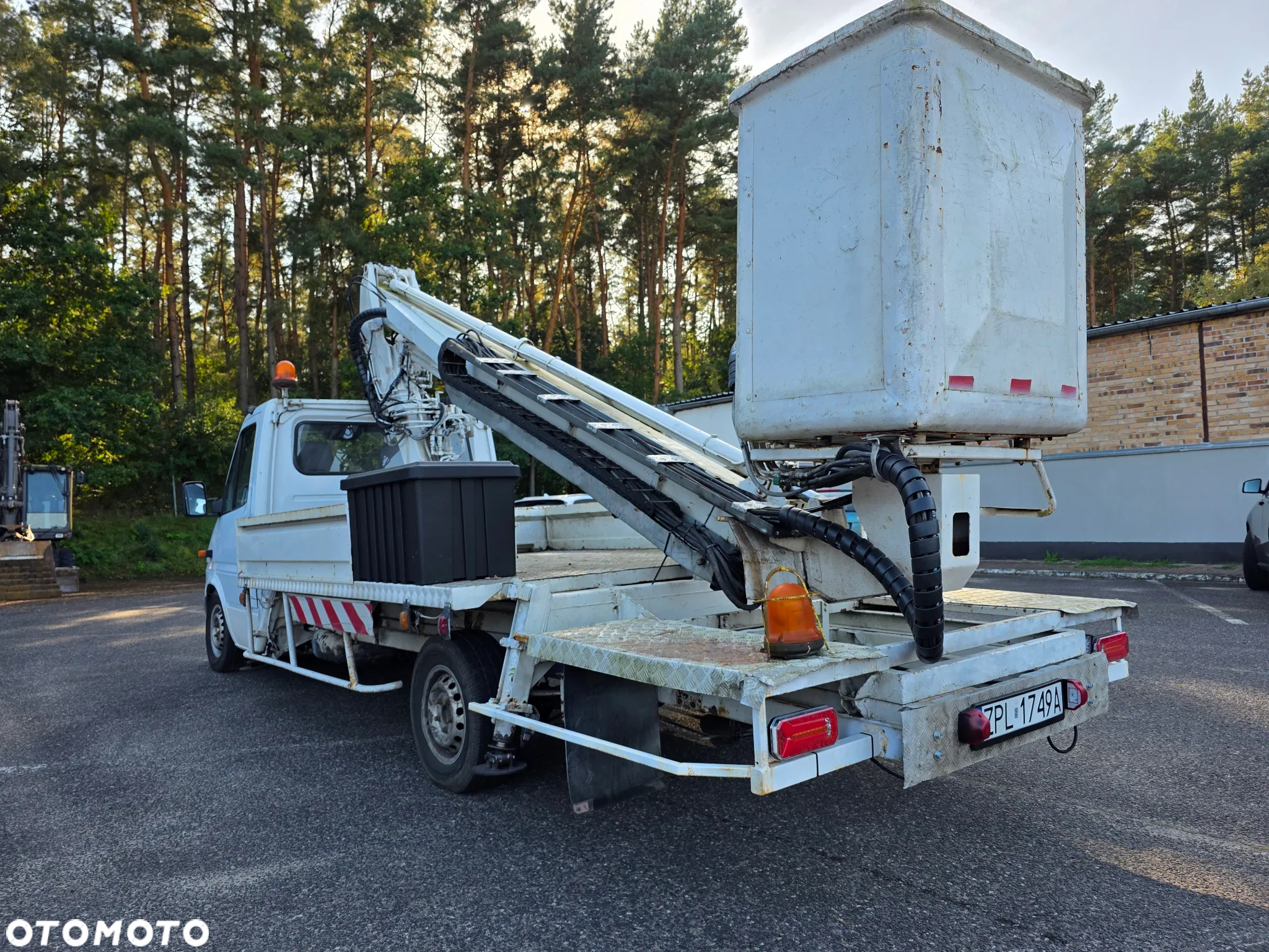 Mercedes-Benz Sprinter - 8