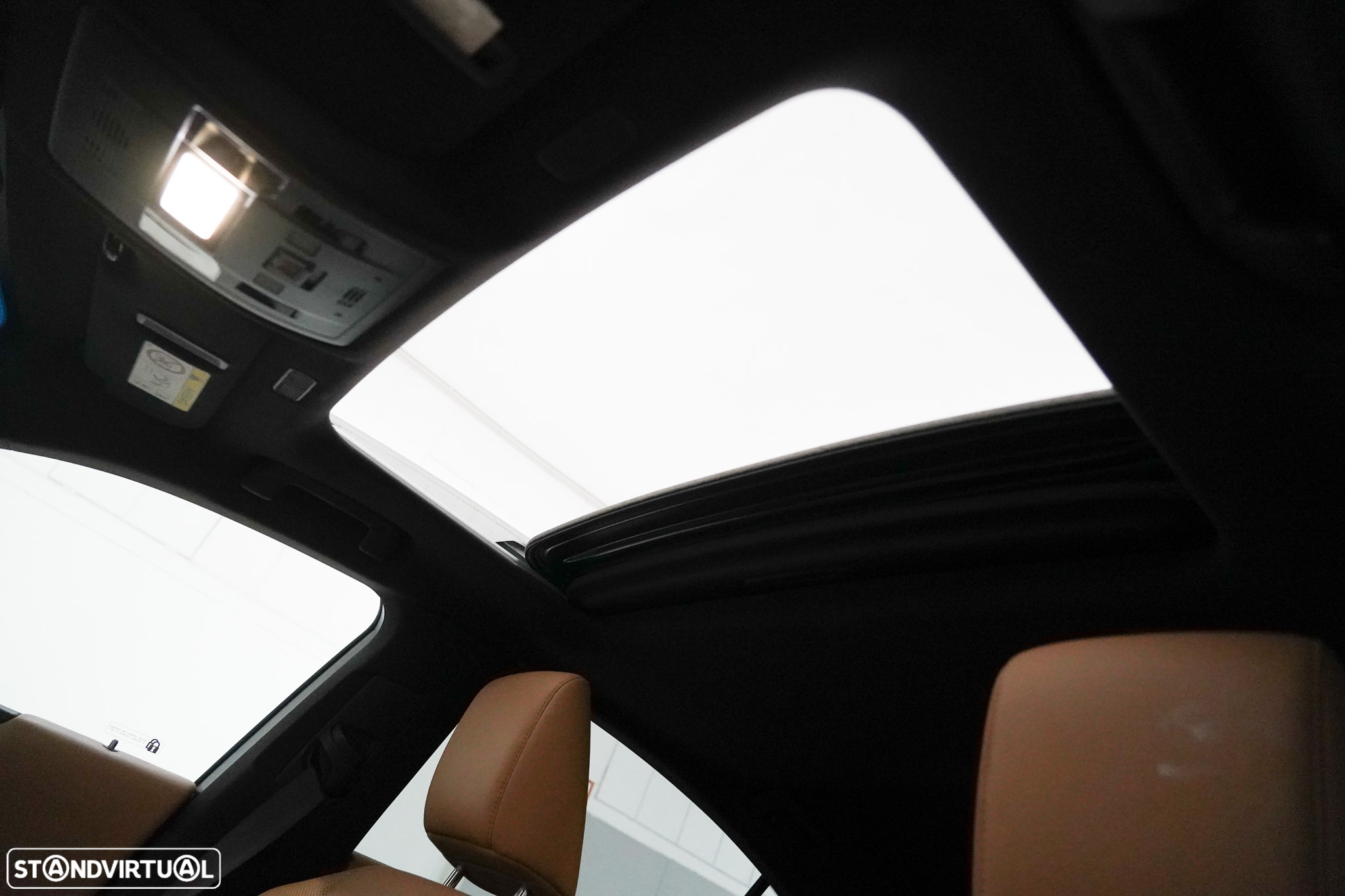 Lexus ES 300h Luxury - 8