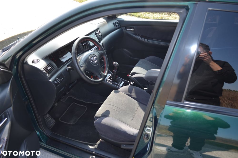 Toyota Corolla 2.0 D-4D Terra - 21