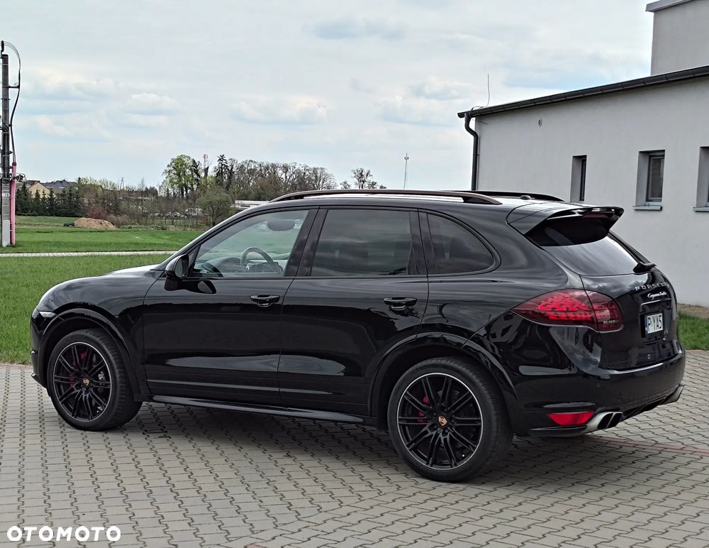 Porsche Cayenne Turbo Tiptronic S - 23