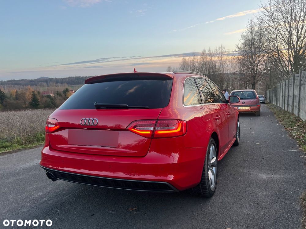 Audi A4 Avant 2.0 TDI Quattro Line S tronic - 3