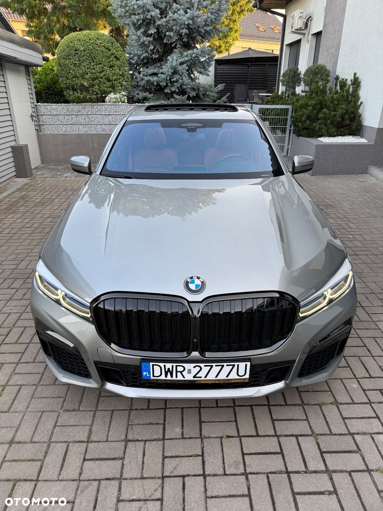 BMW Seria 7 745e - 10