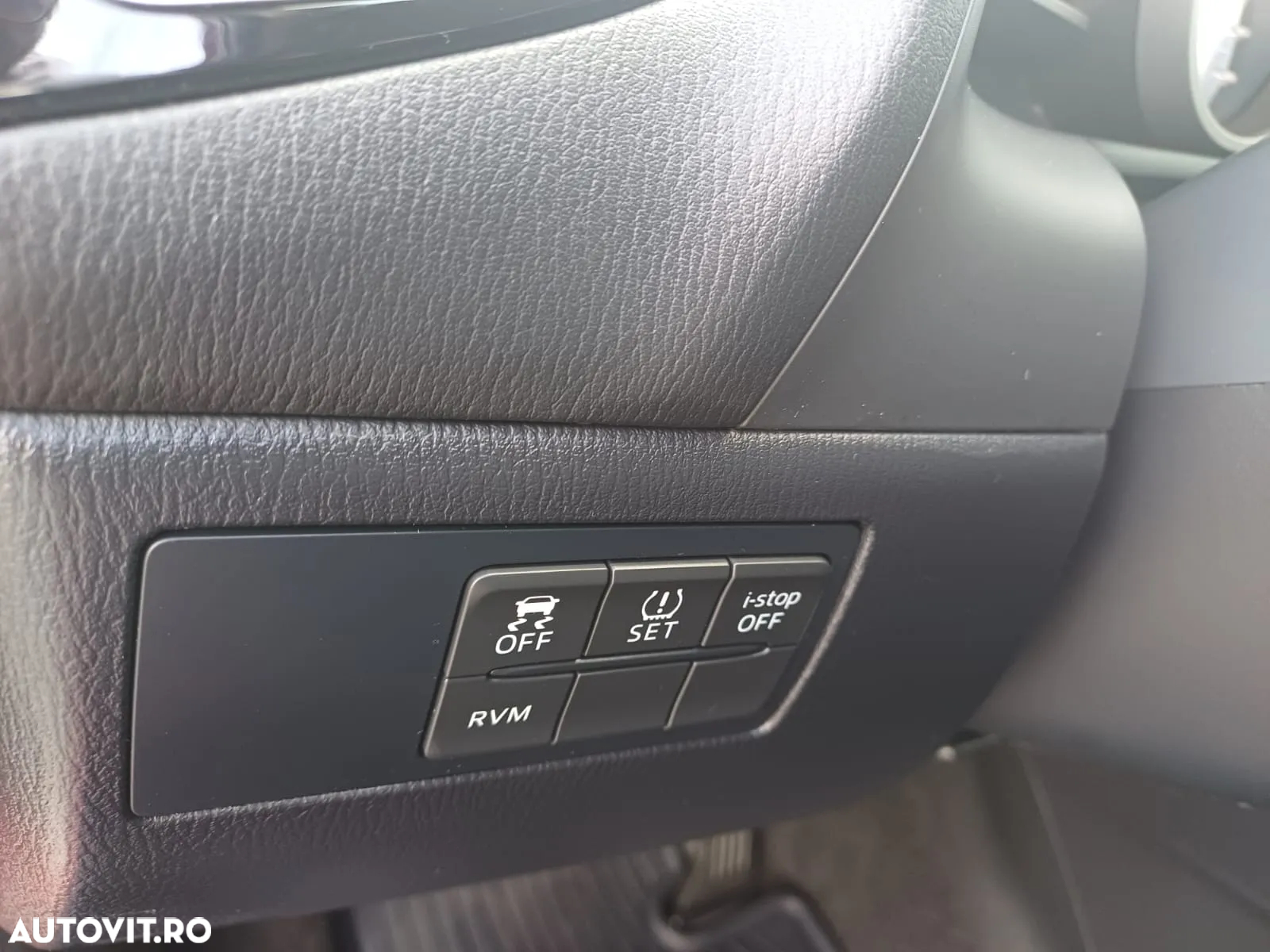 Mazda 3 G120 Attraction - 12
