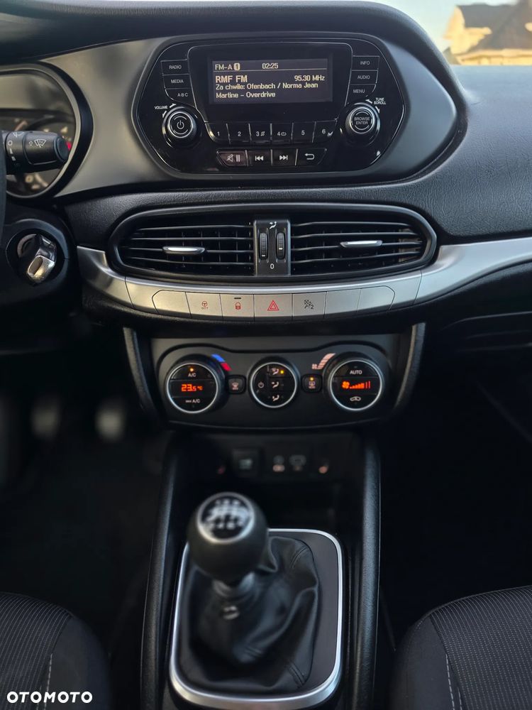 Fiat Tipo 1.4 16V More - 18