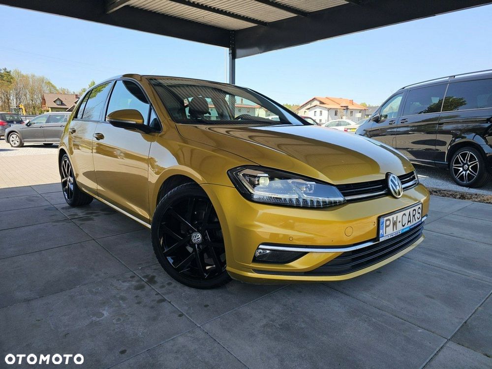 Volkswagen Golf - 2