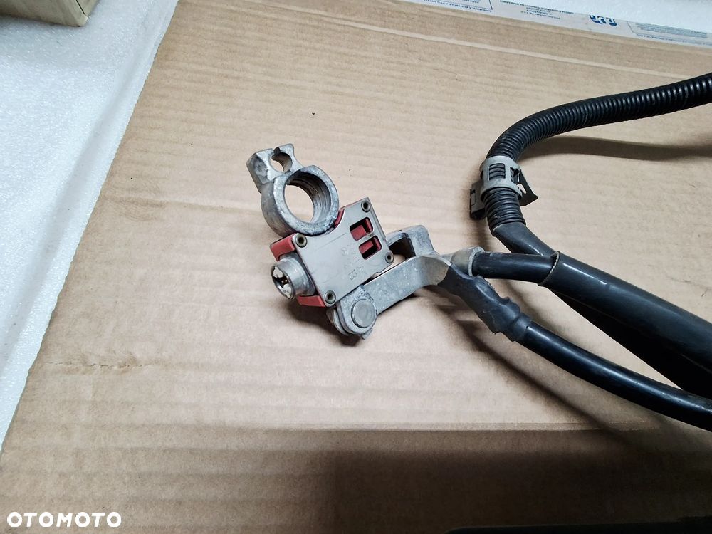 MERCEDES B-KLASA W246 KLEMA PLUSOWA A2465407732 - 2