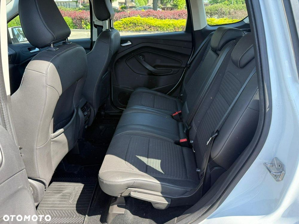 Ford Kuga - 19