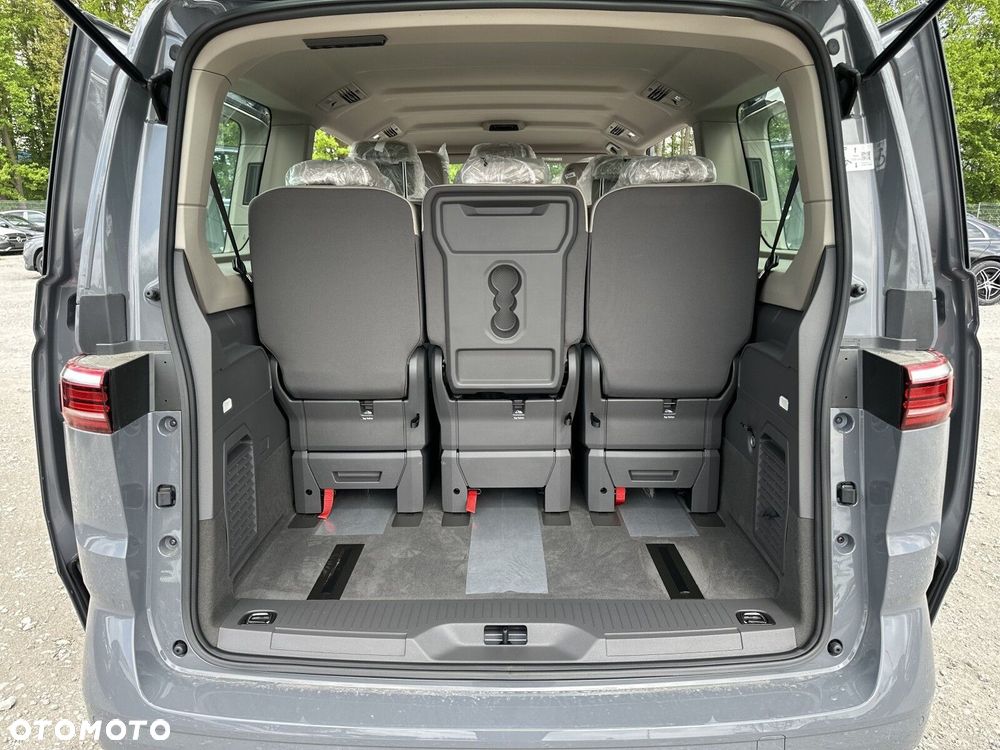 Volkswagen Multivan - 18
