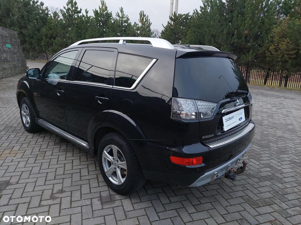 Mitsubishi Outlander 2.0 DID Instyle NAVI - 28