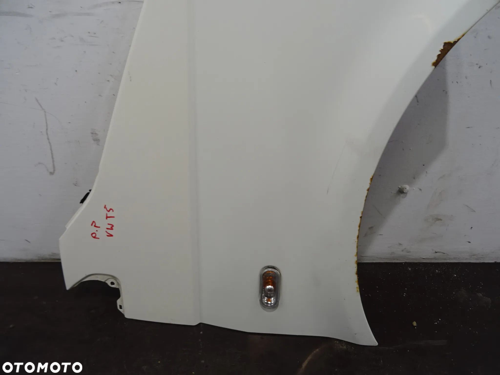 VW TRANSPORTER T5 1.9 TDI BŁOTNIK PRAWY PRZÓD PRZEDNI - 2
