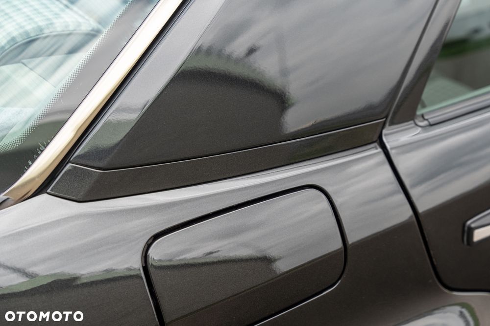 Mercedes-Benz W124 (1984-1993) - 35