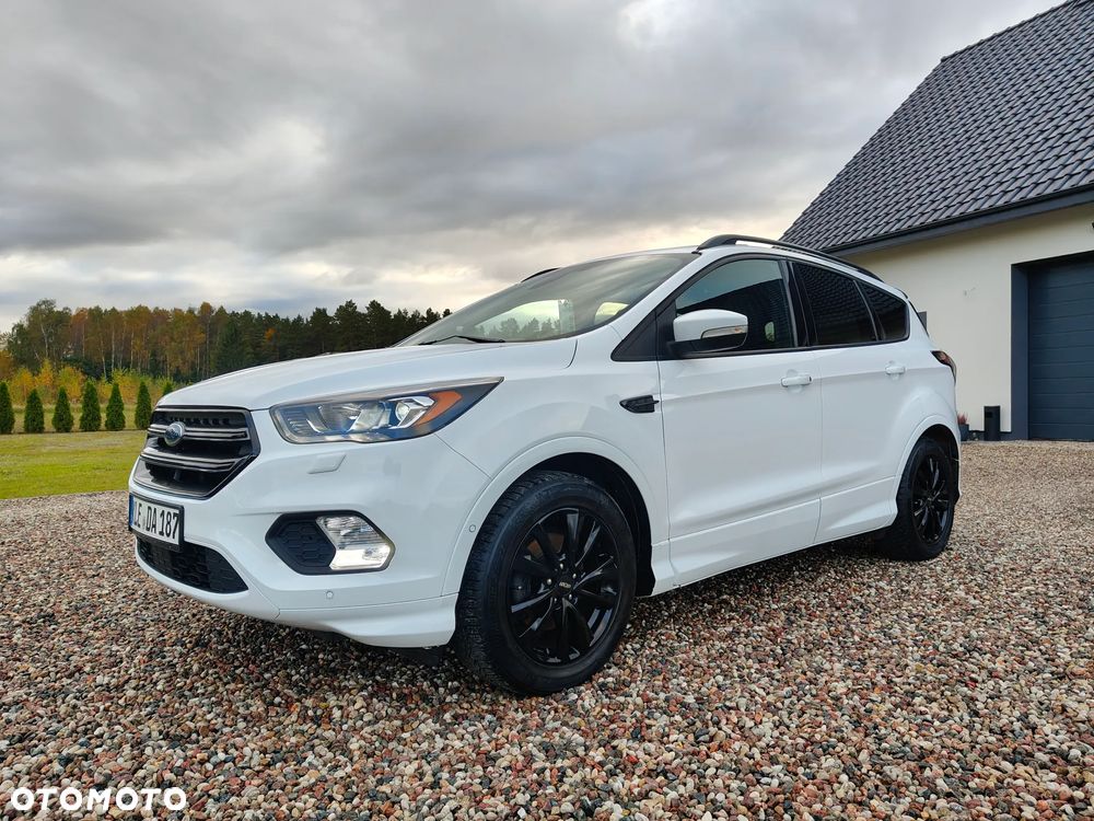 Ford Kuga 1.5 EcoBoost ST-LINE - 34