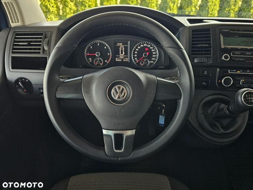 Volkswagen Caravelle - 15