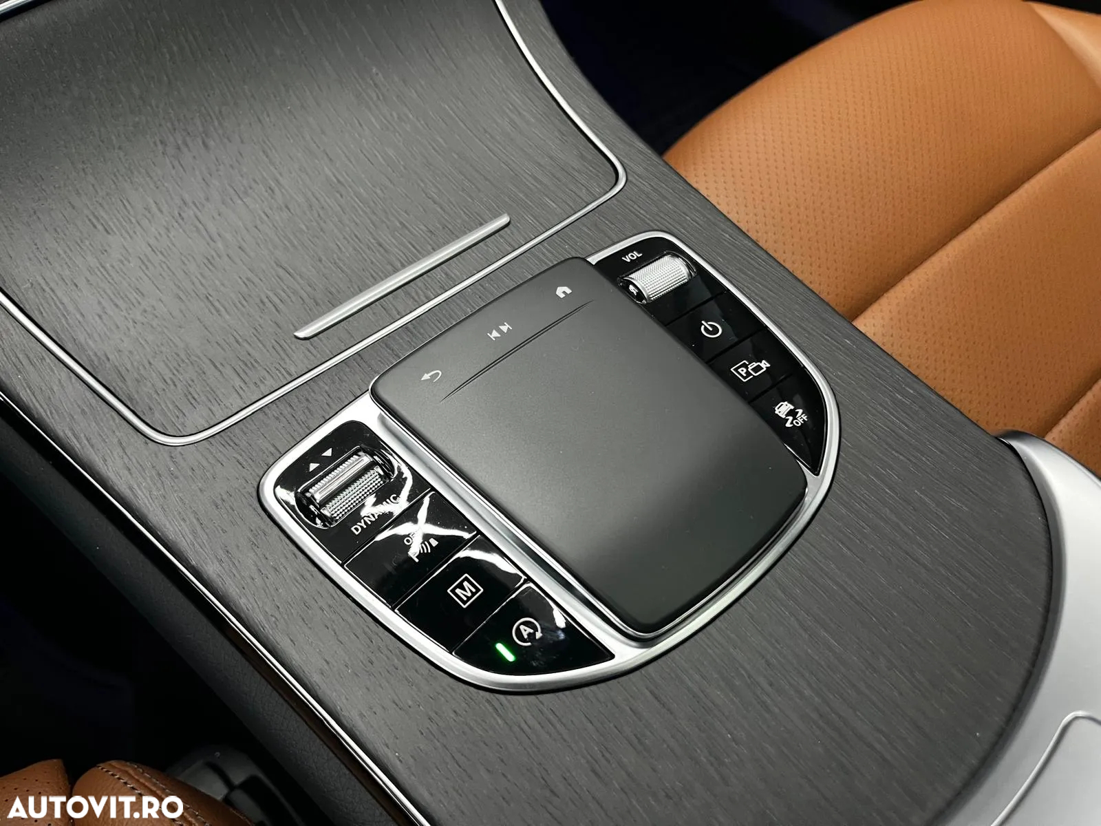 Mercedes-Benz GLC Coupe 300 4Matic 9G-TRONIC AMG Line - 14